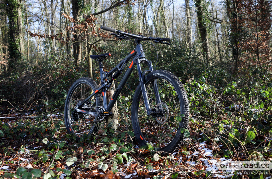 Carrera titan x full suspension mountain bike sale